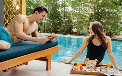 Deluxe Pool Access Garden View Suite