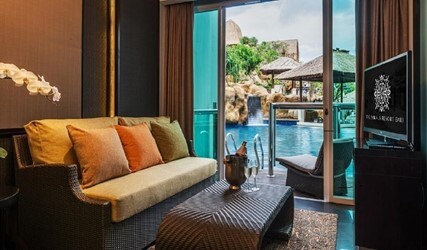 Deluxe Pool Access Suite