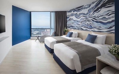 Deluxe harbour view