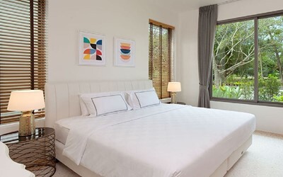 3-bedroom Seafront Pool Suite