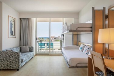 Junior Suite Ocean View Room