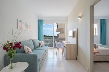 Junior Suite Room