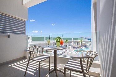 Executive Loft Suite Pool View/ Sea View
