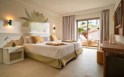 Junior Suite Pool Access