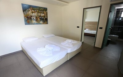 Family Room Seperate Bedroom 4 Pax