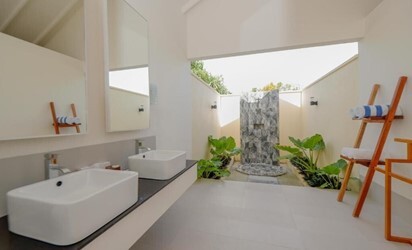 Superior Beach Bungalow