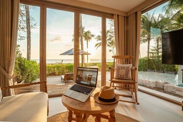 Beachfront Pool Villa