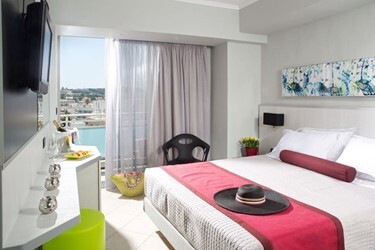 Suite Classic WB with Park and Side Sea View