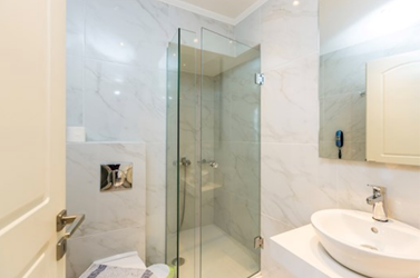 Superior 1 Bedroom Apartment