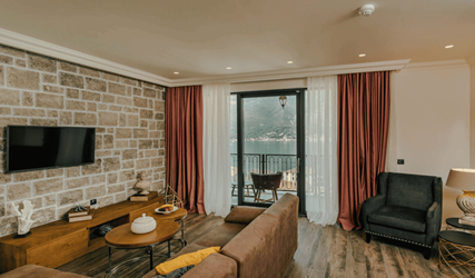 Deluxe One Bedroom Suite Sea View