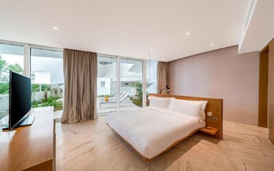 Master Suite Jacuzzi
