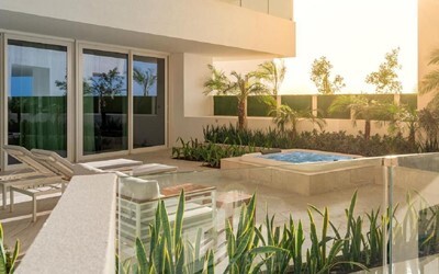 Master Suite Jacuzzi