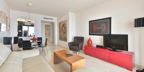 2 Bedroom Apartment Side Sea View