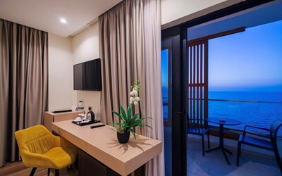 Superior Sea View