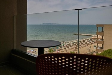 Deluxe Room Side Sea View