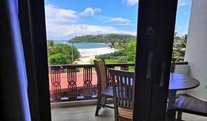 Deluxe Pool View