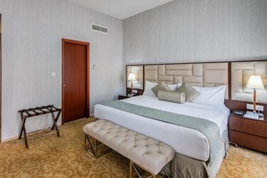 Deluxe Three Bedroom Apartment