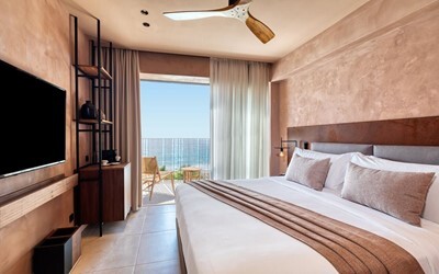 Room Sapphire Retreat for 2 Adults Max 1 Child HB