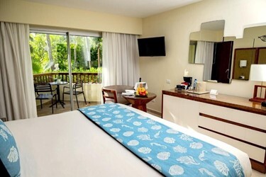 Room Tropical View