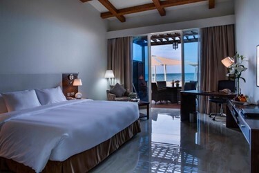Premium Beachfront Chalet
