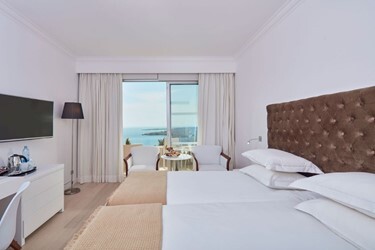 Twin Sea View