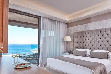 Deluxe Double Room Swim Up Side Sea View (Residences Area)