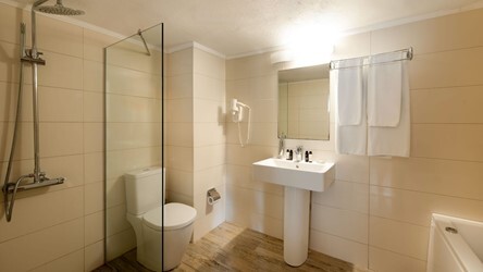 Junior Suite With Garden View