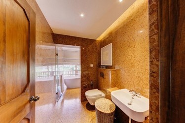 Deluxe Ocean View Suite