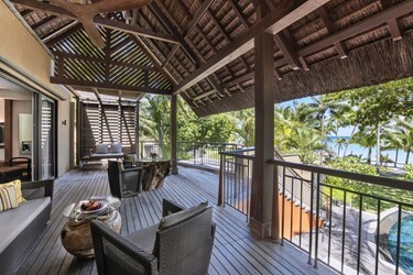 Beachfront Senior Suite With Pool