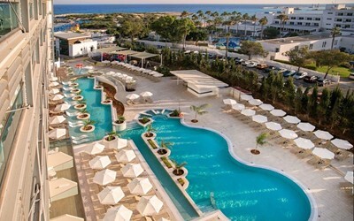 Twin Room Pool View