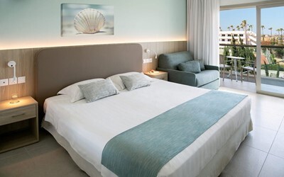 Twin Room Pool View