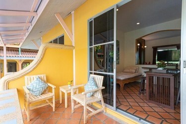 Villa One Bedroom Poolside