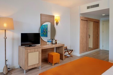 Hotel Standard Room Lake View