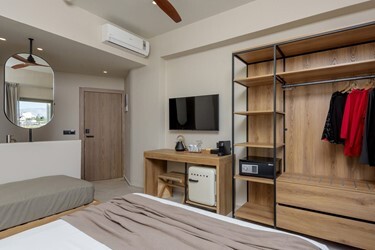 Premium Room Side Sea View