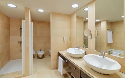 Suite Balcony or Terrace, Superior Sea View