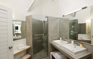 Premium Garden Bungalow