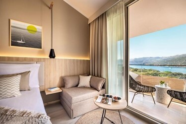 Superior Twin/Double Room with Balcony or Terrace Sea Side View