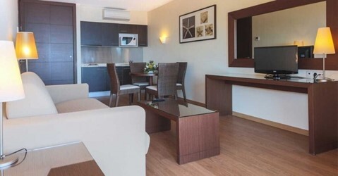1 Bedroom Apartment With Garden View