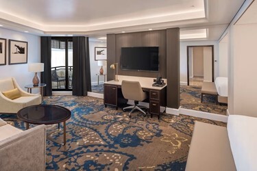 Junior Suite with Lounge Access and Balcony
