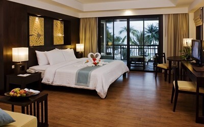 Sea View Grande Deluxe Buildinq