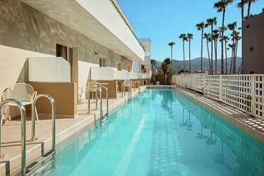 Standard Swim Up