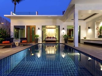 Beachfront Grand Pool Villa