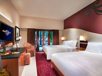 Deluxe Premium Pool Access Room
