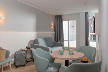 Suite 2 Bedrooms