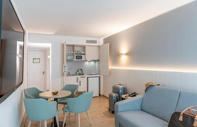 Suite 2 Bedrooms