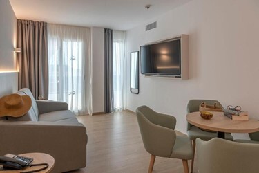 Suite 2 Bedrooms