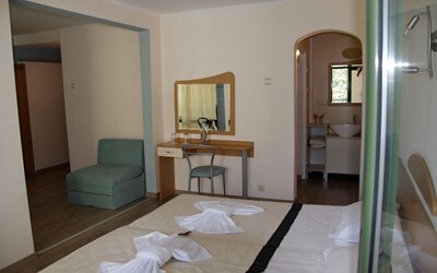 Mez 1 Bedroom