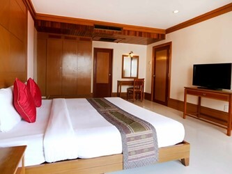 Senior Suite (3 Bedrooms)