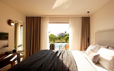 Ocean One Bedroom Suite Swim-Up GV