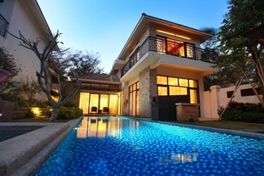 2-Bedroom Duplex Family Pool Villa